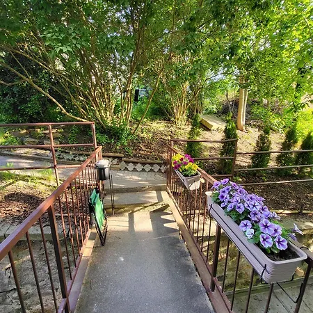 Appartamento Excellent In Center 5 Min Walk From The Colonnade *