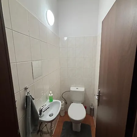 아파트 Excellent In Center 5 Min Walk From The Colonnade *