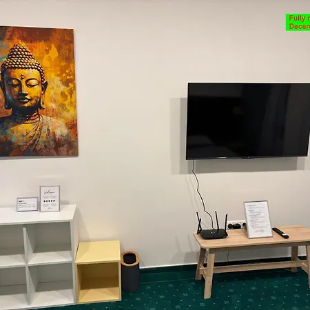Excellent In Center 5 Min Walk From The Colonnade