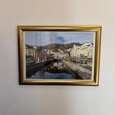Excellent In Center 5 Min Walk From The Colonnade Apartment Karlovy Vary